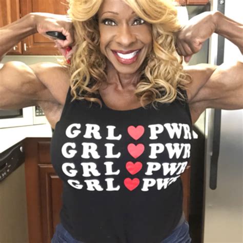 Yvette_Bovas profile at HerBicepsCam