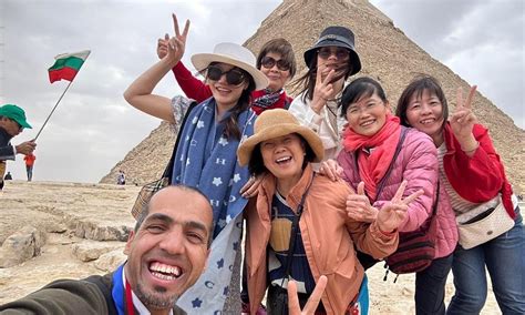 Egyptian tourist guide witnesses thriving cultural exchange between ... 