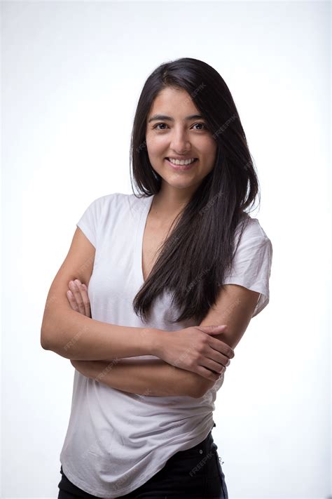 Retrato de mujer joven mexicana | Foto Premium
