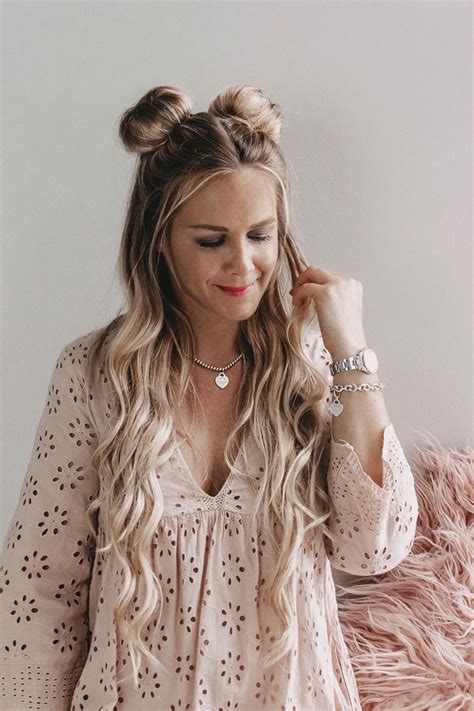 20+ Two Buns Hairstyle Short Hair | FASHIONBLOG
