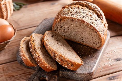 Кето хлеб из льняной муки – простой и вкусный рецепт, как приготовить ...