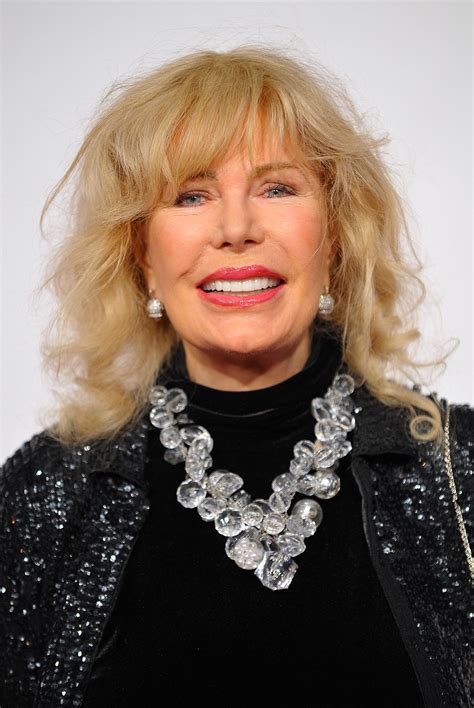 How Loretta Swit, 86, Maintained Her Timeless Charm – Photos of the