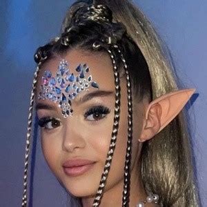 Katryn Depp - Age, Family, Bio | Famous Birthdays