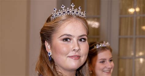 19-річна нідерландська принцеса Катаріна-Амалія з'явилася на прийомі у ...