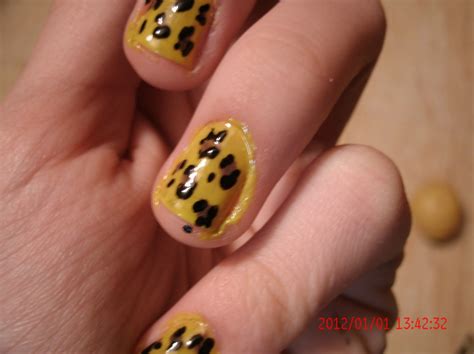 Make up and go!: Uñas Animal Print