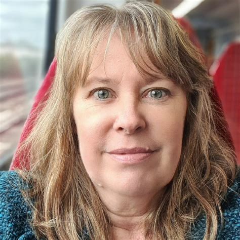 Locals are sharing reactions to the Island16 renovations and new seats 19