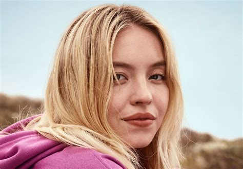 resolution sydney sweeney photoshoot actress