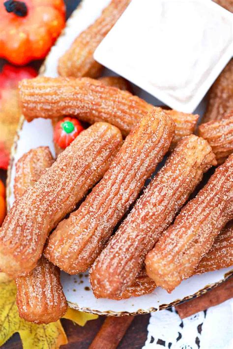 Pumpkin Churros with Maple Cream Cheese Sauce [Video] - Sweet and ...