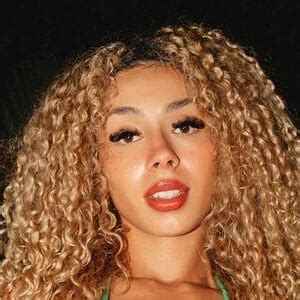 Mia Sorety - Age, Bio, Family | Famous Birthdays