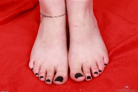 Riley Rose's feet