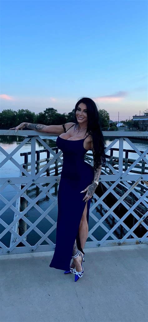 Lindi Nunziato (@lmonies) on Threads