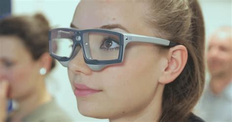Apple купила производителя очков дополненной реальности | AppleInsider.ru