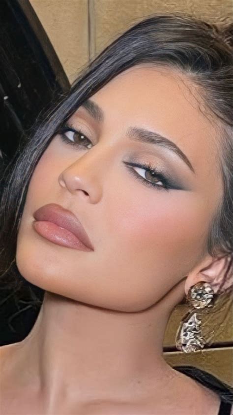 Pin di Shea Summers su glam | Trucco per l'estate, Trucco occhi, Trucco ...