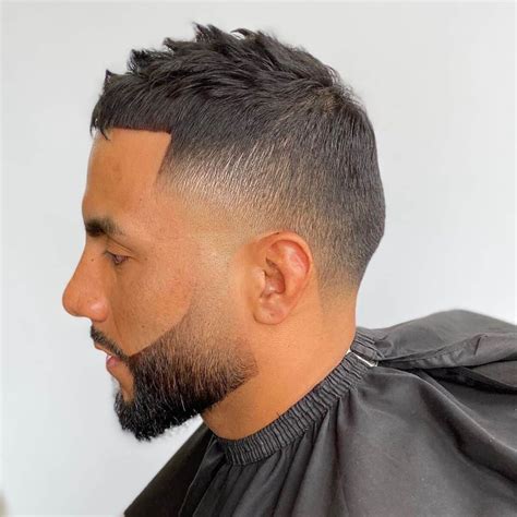 Sovrintendere Trattore bordo short beard fade Tagliato fuori Mulo Calore