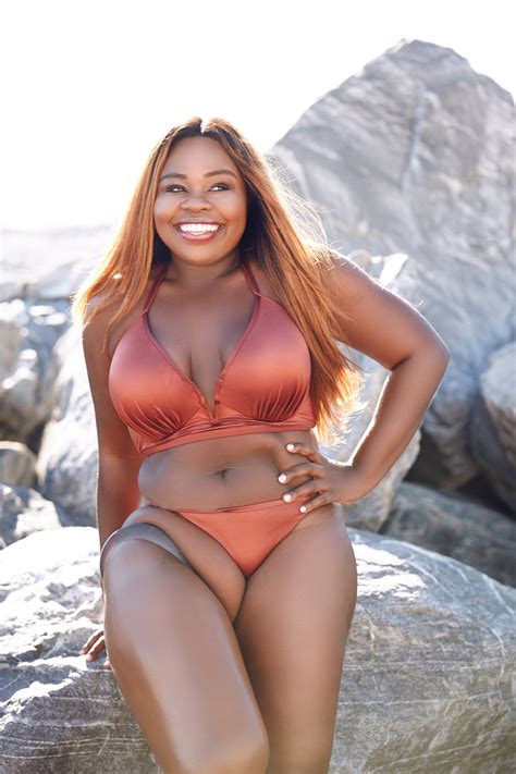 BIOENGR — Marsha Elle is an amputee singer, model and...