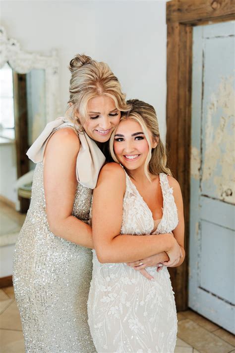 Bridal Suite Gallery — The Barn at Sparrow Creek Ranch