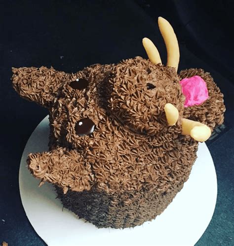Hog Birthday Cake Ideas Images (Pictures)
