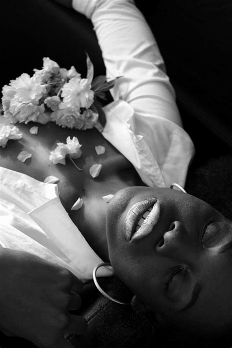 Dans l'Intimité de la Femme on Behance