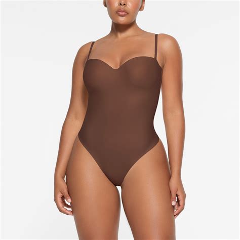 SKIMS BODY UNDERWIRE THONG BODYSUIT | JASPER – Skimus Official Store