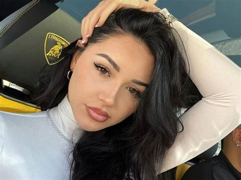 MollySnowcone OnlyFans: The Good, The Bad, And The Ugly Image 15
