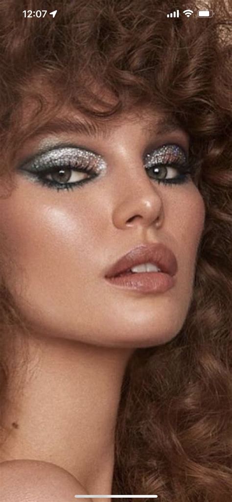 Pin by Peyton Yoder on Disco Makeup | Disco makeup, 70s hair and makeup ...