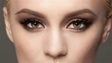 27 Beautiful Best Makeup For Hazel Eyes - wemakeupto.com