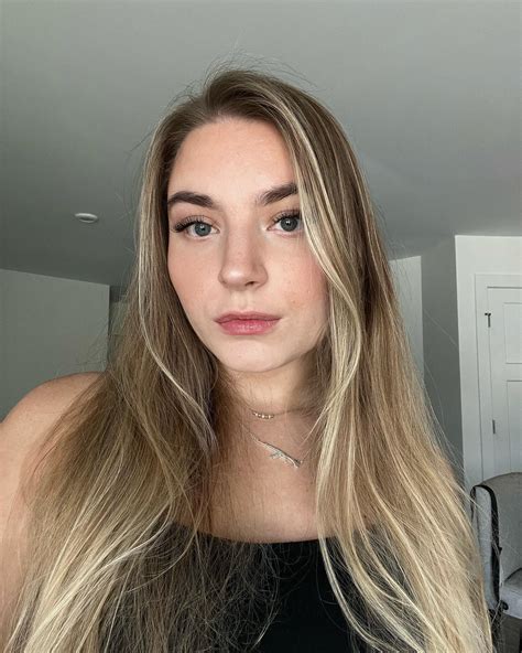 melanie ly (@melvniely) • Instagram photos and videos