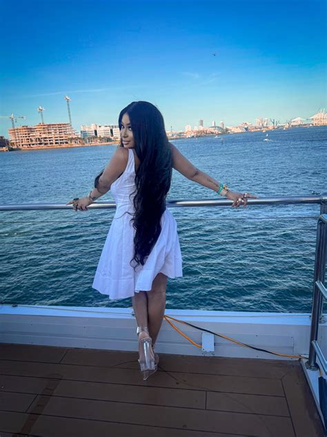 Natalie Nicole Graham added a new... - Natalie Nicole Graham