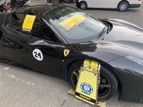 Naughty naughty : r/melbourne