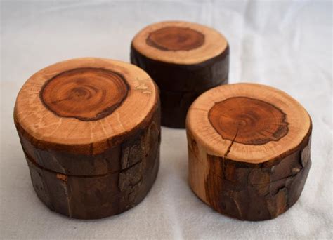 Small Yew Log Pot - Natural Art
