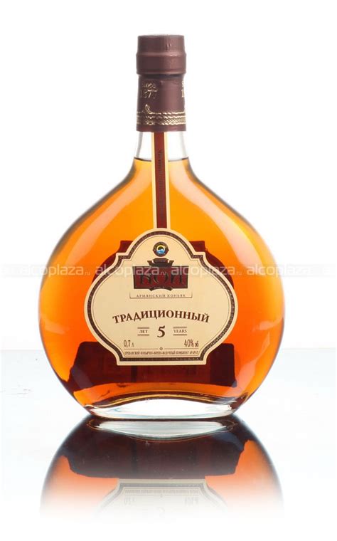 Армянский коньяк Ной Традиционный пятилетний 0.7 л купить - цена