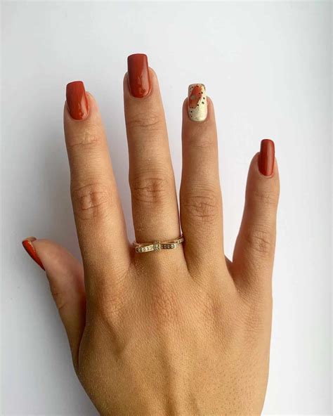 25+ Stunning Burnt Orange Nails with a Cozy Vibe for 2023