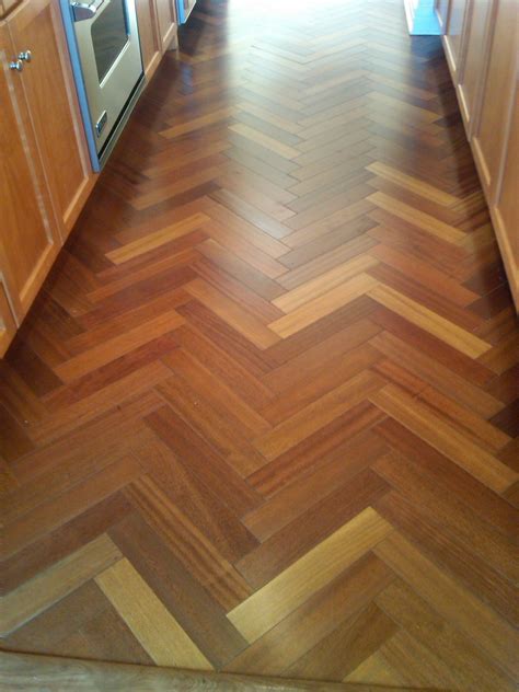 herringbone wood flooring | Herringbone wood, Hardwood floors ...