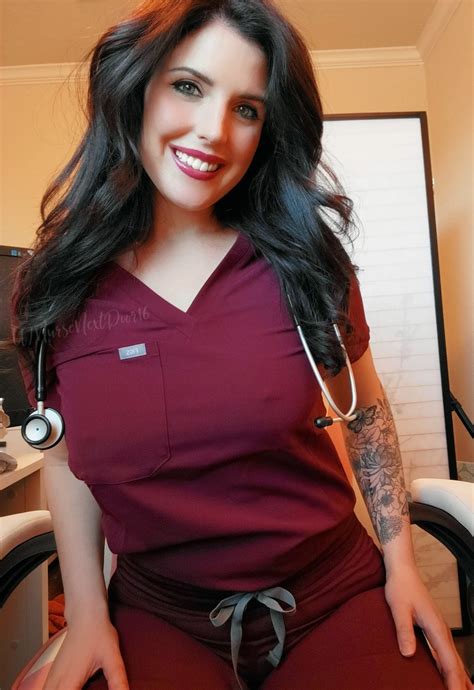 Elizabeth Monarch's OnlyFans Photos Leaked - Truth or Fiction