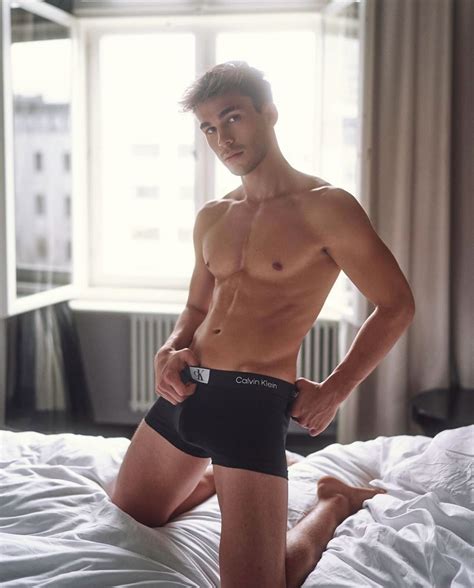 Nothing But Calvins (@nothingbutcalvins) • Instagram photos and videos