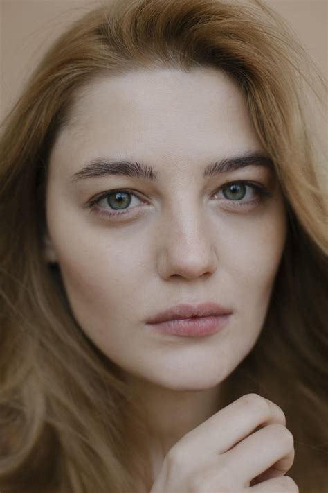 Ella Es Veronika Vernadskaya Una Hermosa Actriz Rusa Veronika