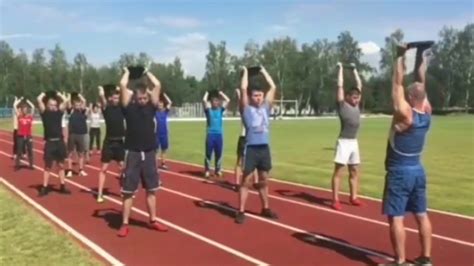упражнения с блином от штанги - YouTube