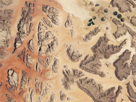 15 Global Landmarks That Are Visible From Space — Daily Passport
