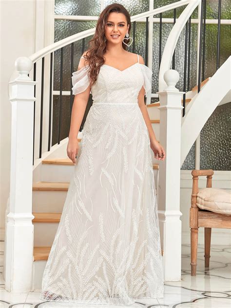EVERPRETTY Plus Cold Shoulder Lace Wedding Dress | SHEIN USA