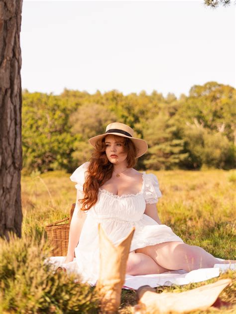 Miss.Deadly.Red - What would you name this image my loves