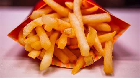 Here's What's Really In The Secret Ingredient(s) Of McDonald's Fries