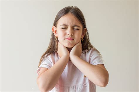 Care and prevention of laryngitis in children: symptoms and key actions