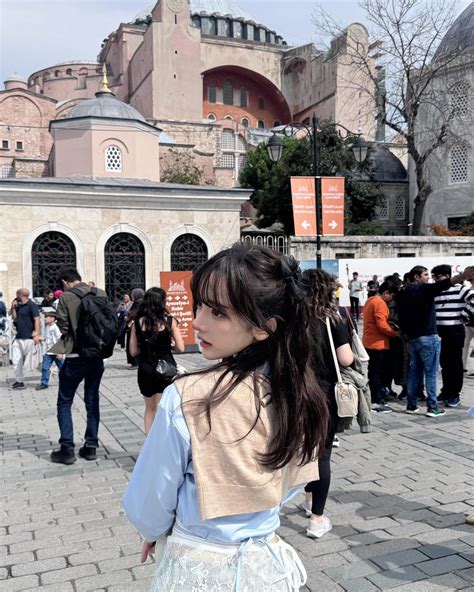 天“ten” | Day 2🇹🇷 たくさん写真撮ったよ🤳♡ 街並みも歴史的建造物もみんな色が可愛くて(*'-'*) | Instagram