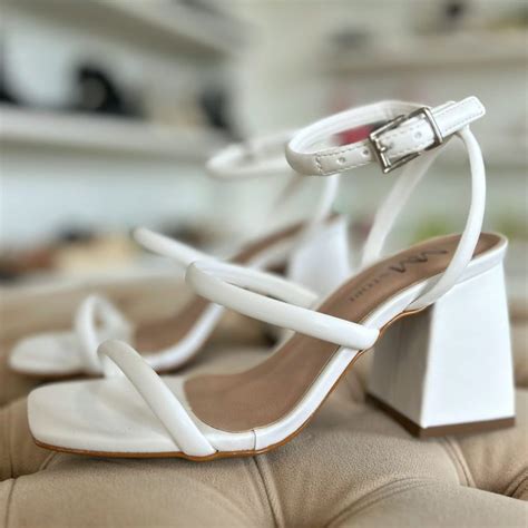 Sandalia De Salto Branca - Sandália de Salto Branca com Tirinhas- Loja Online MM Shoes