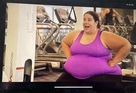 Season 1: BigWhit decides she is too fat to walk on a treadmill and