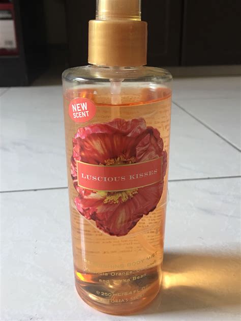 Victoria’s Secret Luscious Kisses Refreshing Body Mist, Beauty