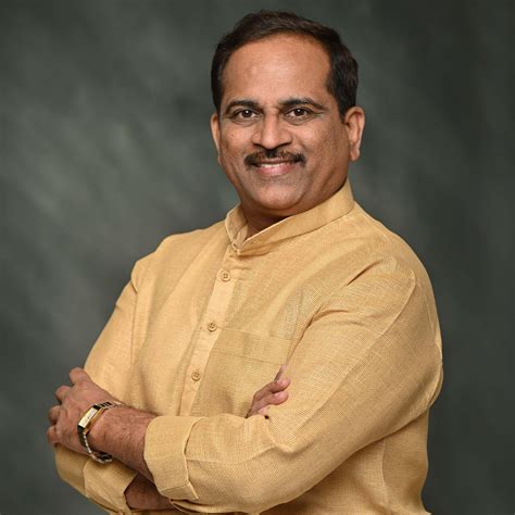 Ujwala Dahiphale - सार्वजनिक सेवेत आयुष्य समर्पित करणार्‍या सर्व