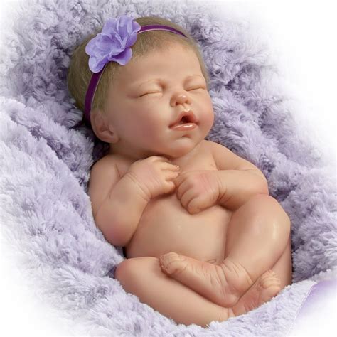 Amazon.com - Ashton-Drake Cuddle Me Lifelike Newborn Baby Doll By