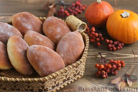 Рецепт: Дрожжевые пирожки с тыквой на RussianFood.com