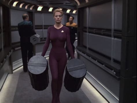 STAR TREK: VOYAGER (TV 1995-2001) - Seven of Nine (Jeri Ryan) Starfleet